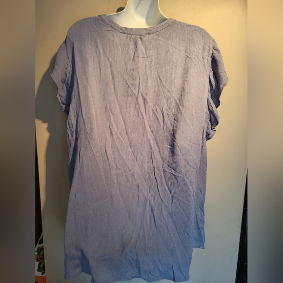 NEW DALIA Women's Blue Ruffle Sleeve Top - Picture 2 of 4